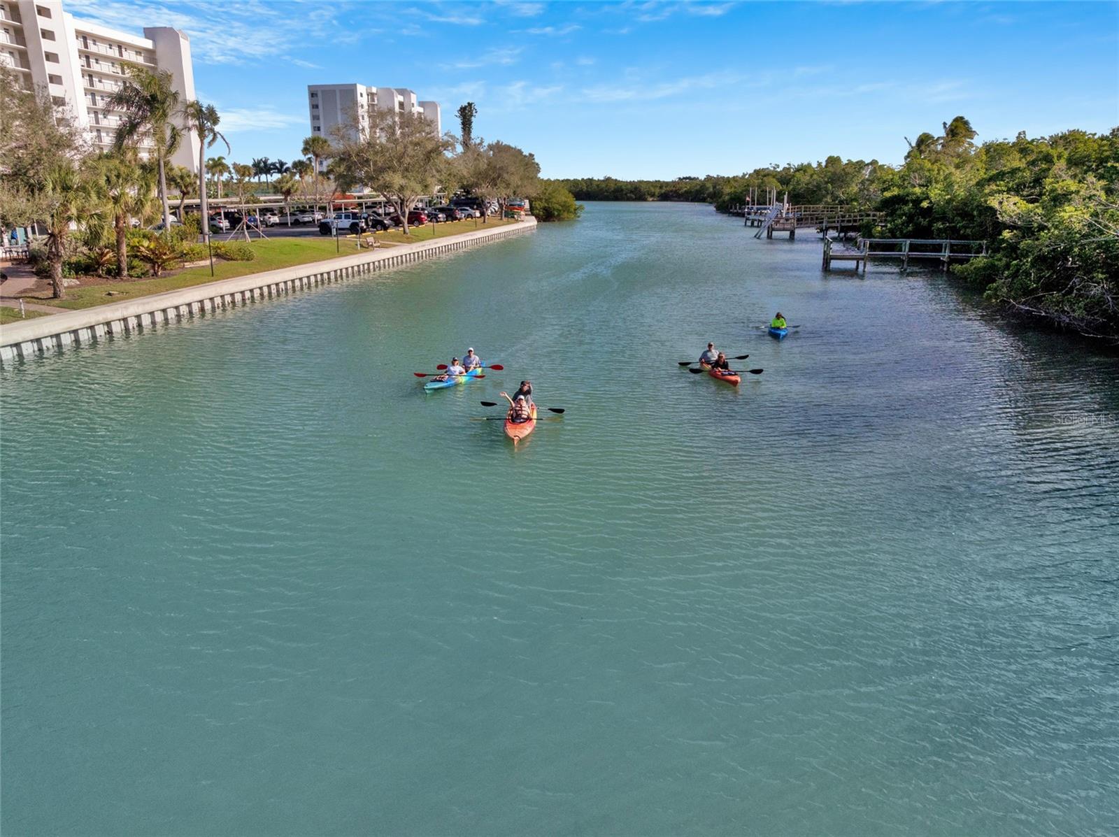 Image 72 of 88 For 9226 Midnight Pass Road 3b