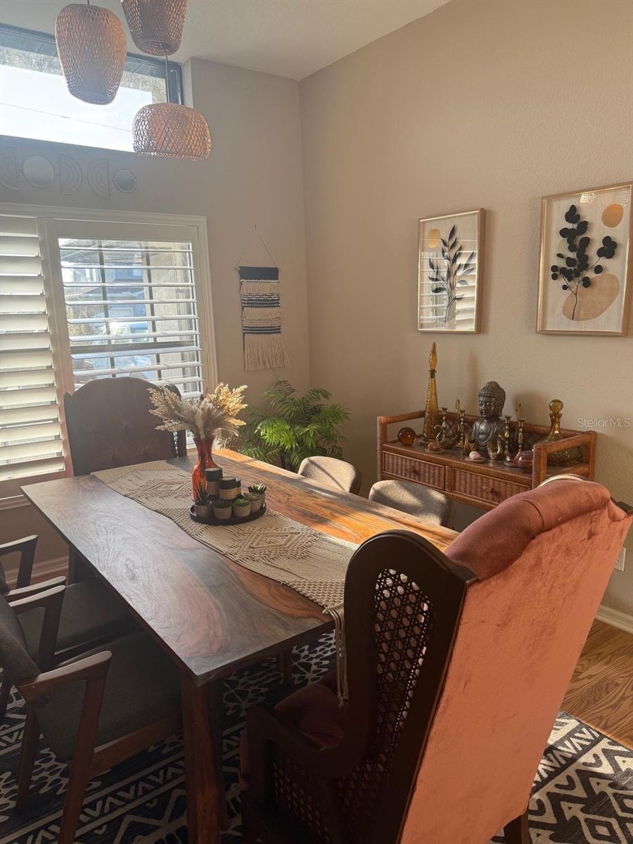 Image 18 of 42 For 25440 Aysen Drive