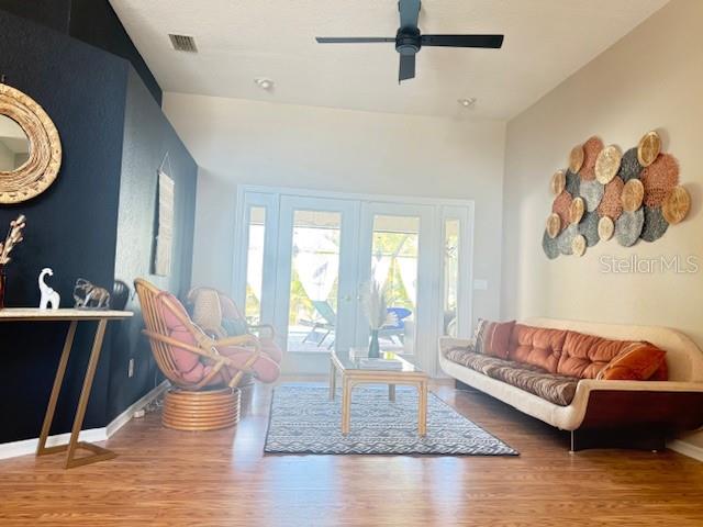 Image 9 of 42 For 25440 Aysen Drive