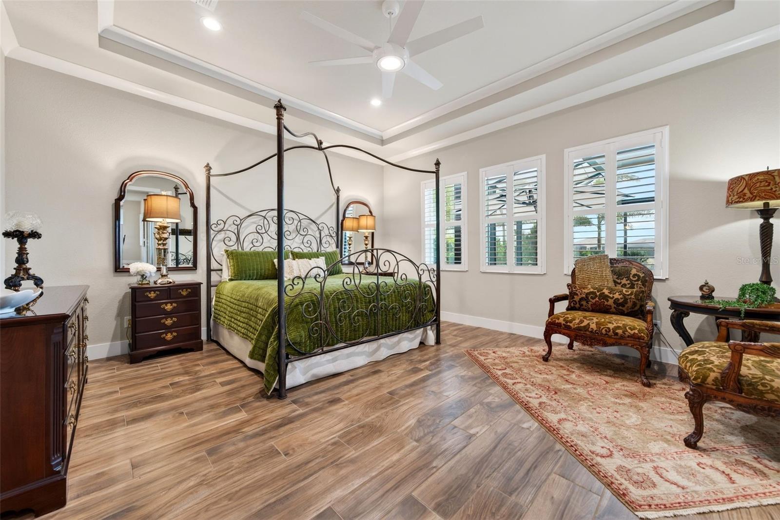 Image 30 of 99 For 8134 Redonda Loop