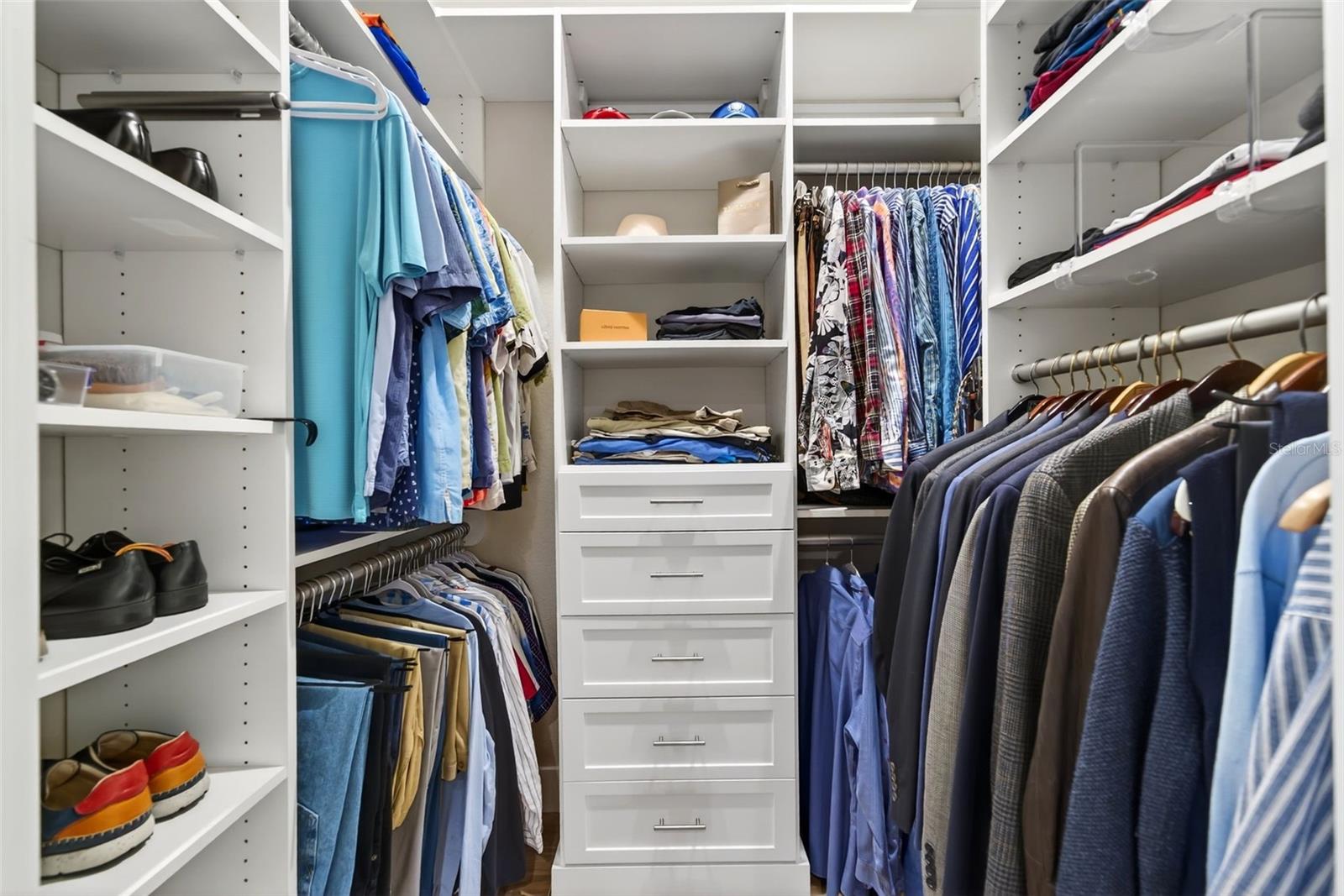 Image 34 of 99 For 8134 Redonda Loop