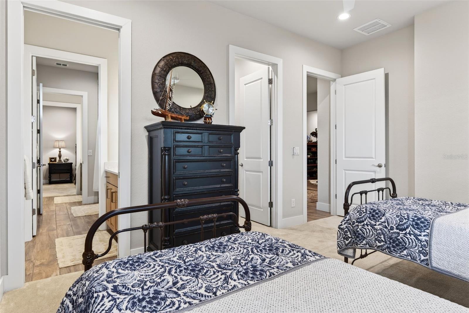 Image 39 of 99 For 8134 Redonda Loop