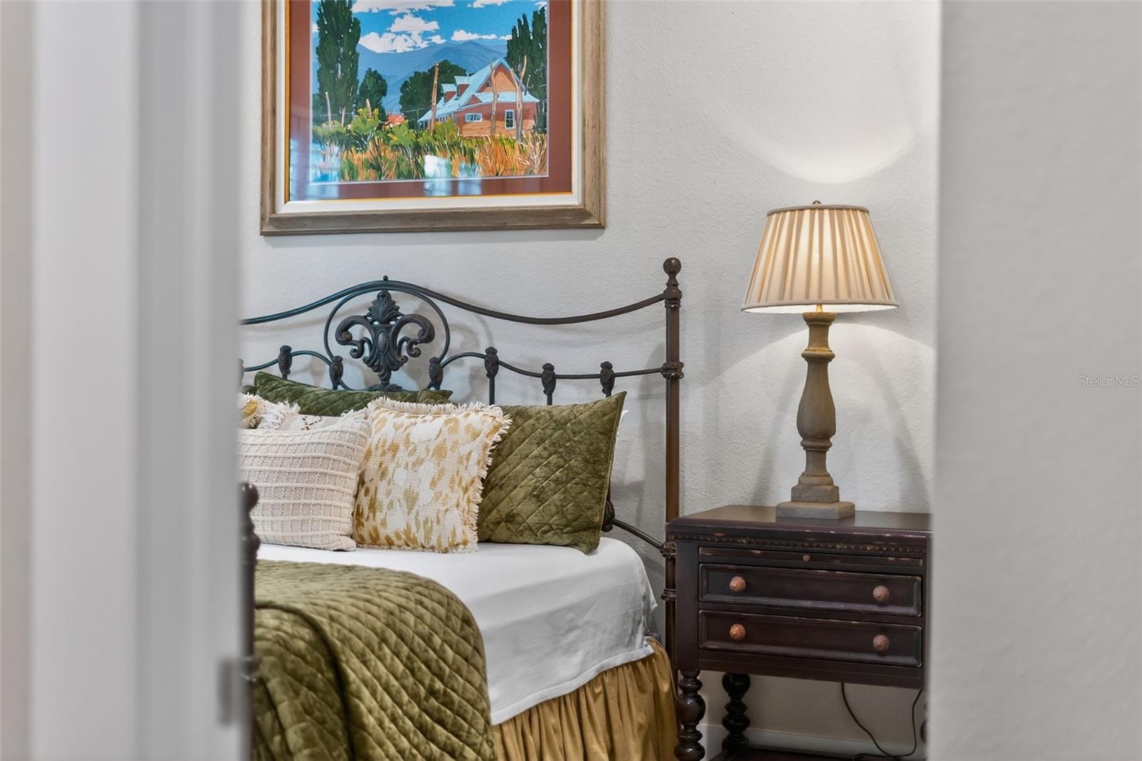 Image 43 of 99 For 8134 Redonda Loop