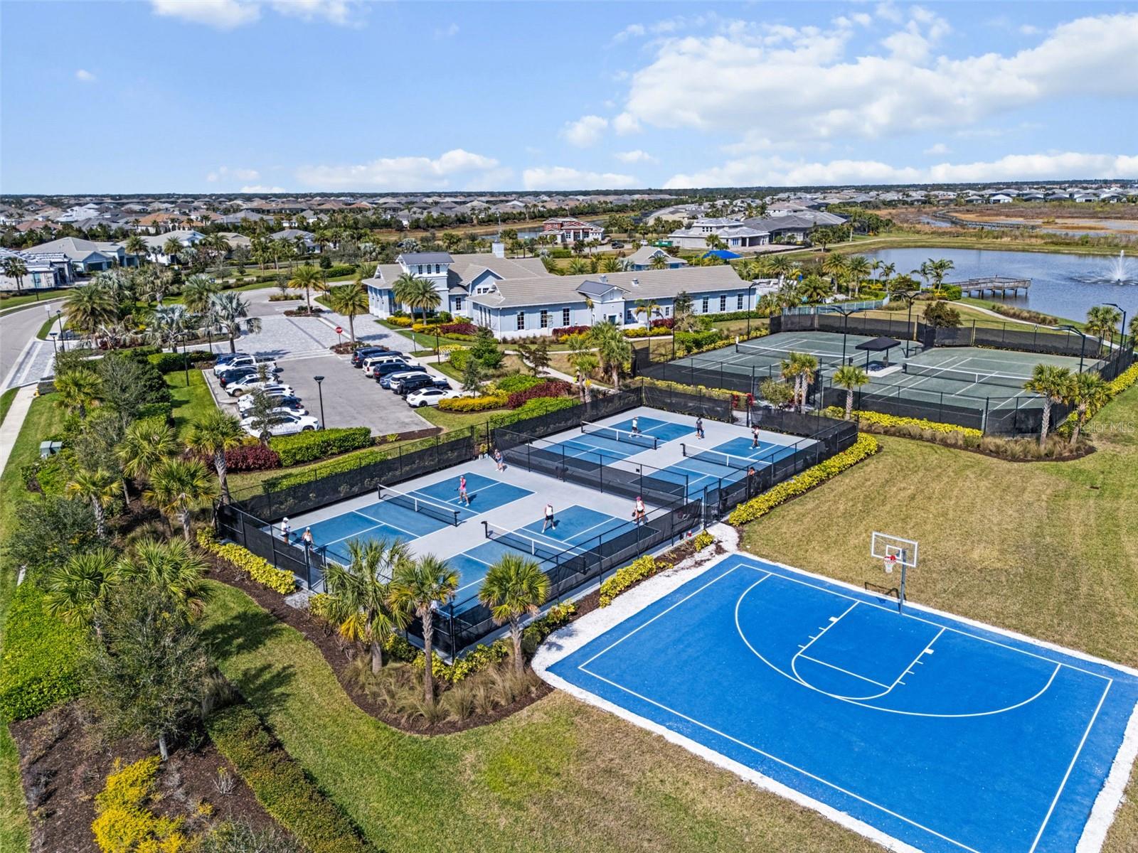 Image 92 of 99 For 8134 Redonda Loop