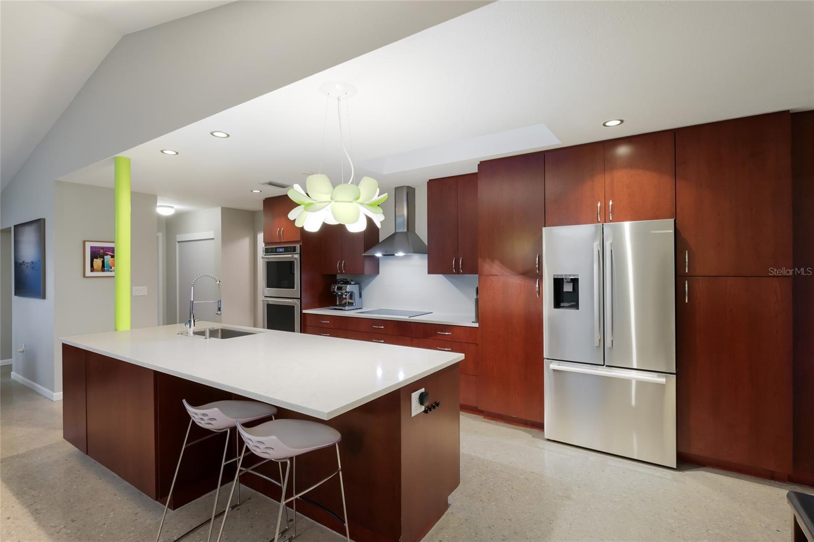 Image 11 of 53 For 428 Sapphire Drive