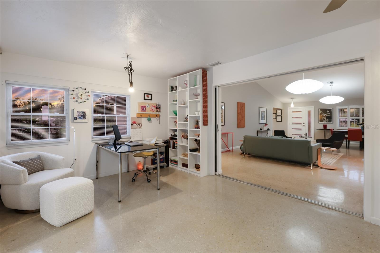 Image 24 of 53 For 428 Sapphire Drive