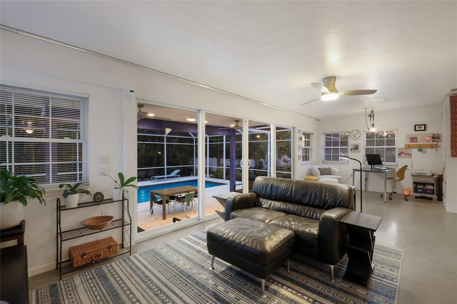 Image 25 of 53 For 428 Sapphire Drive