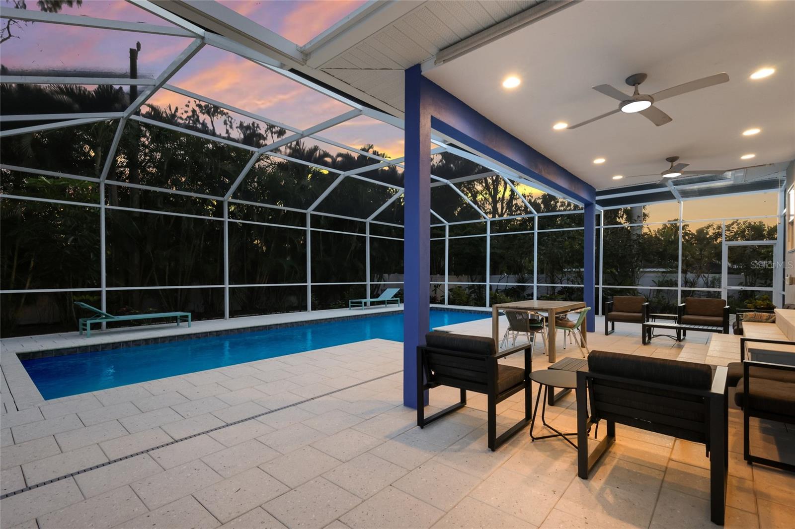 Image 34 of 53 For 428 Sapphire Drive