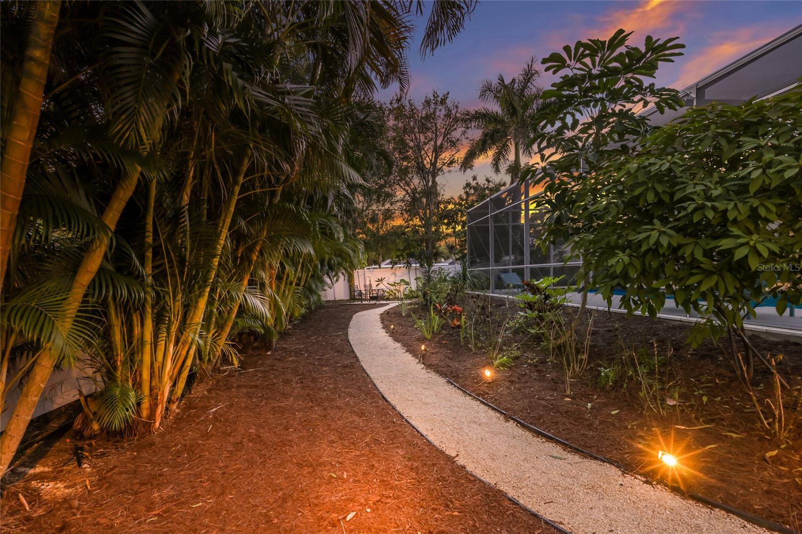 Image 43 of 53 For 428 Sapphire Drive