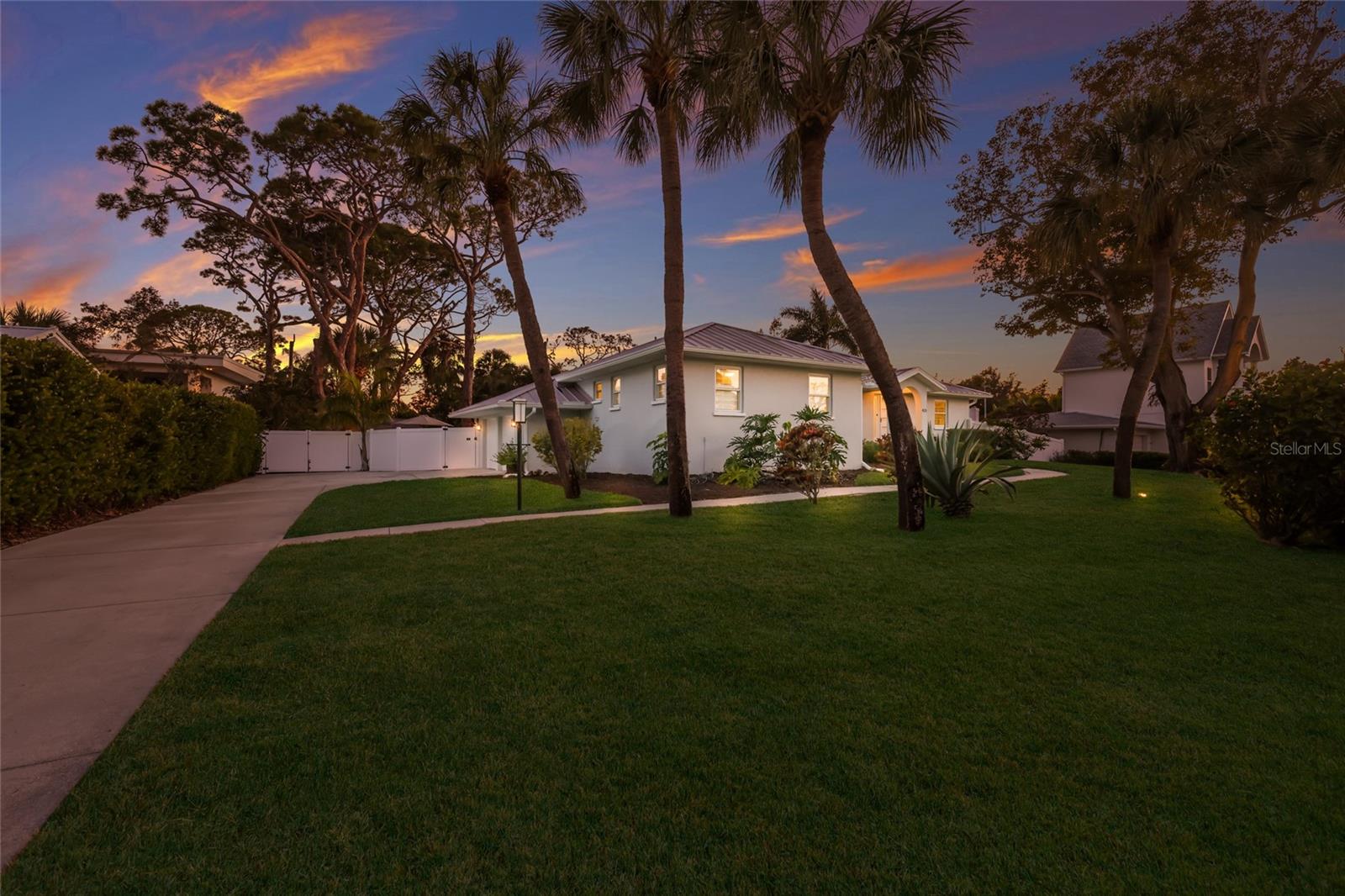 Image 48 of 53 For 428 Sapphire Drive