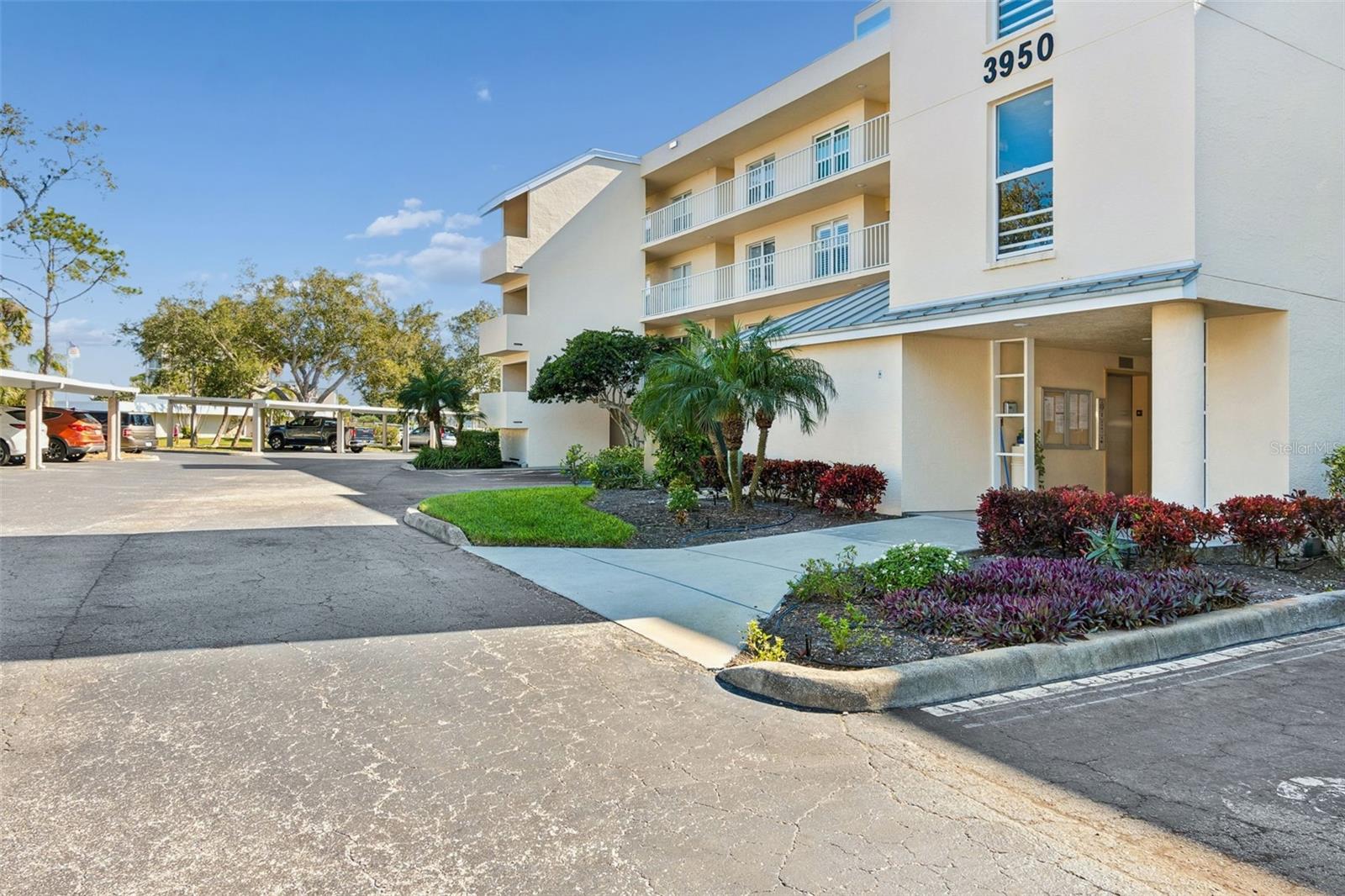 Image 3 of 65 For 3950 Ironwood Circle 103