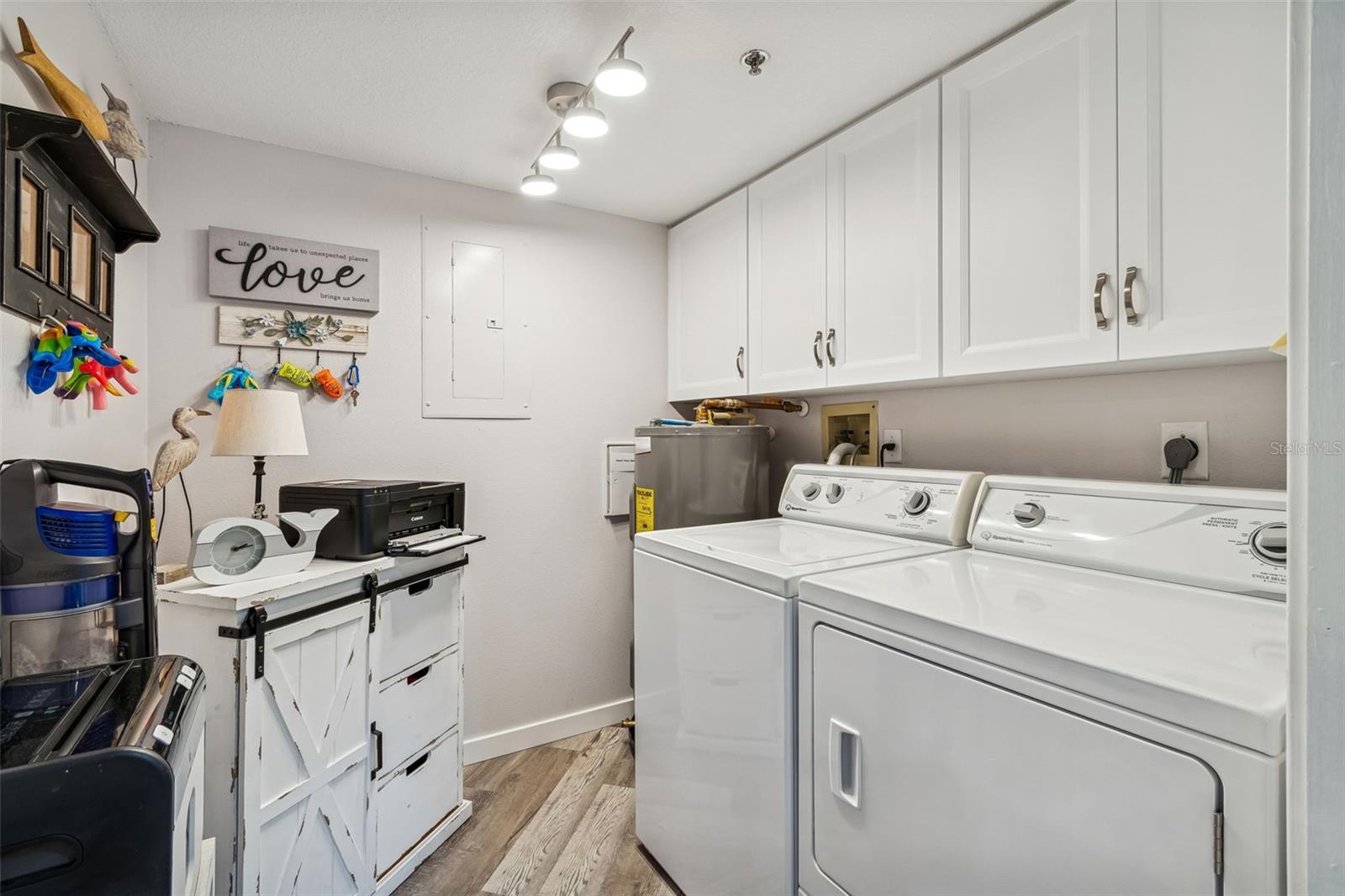 Image 6 of 65 For 3950 Ironwood Circle 103