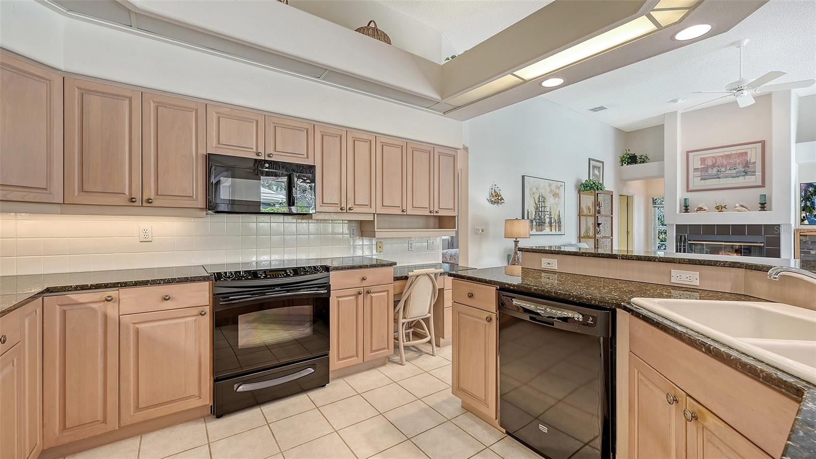 Image 18 of 50 For 4754 Antler Trail