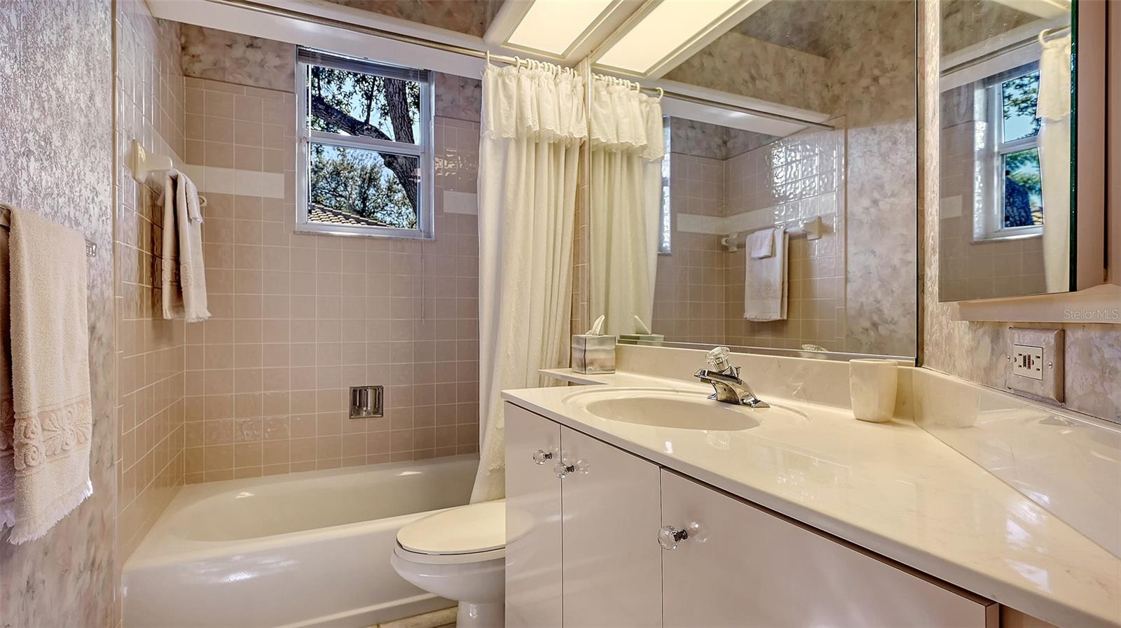 Image 29 of 50 For 4754 Antler Trail