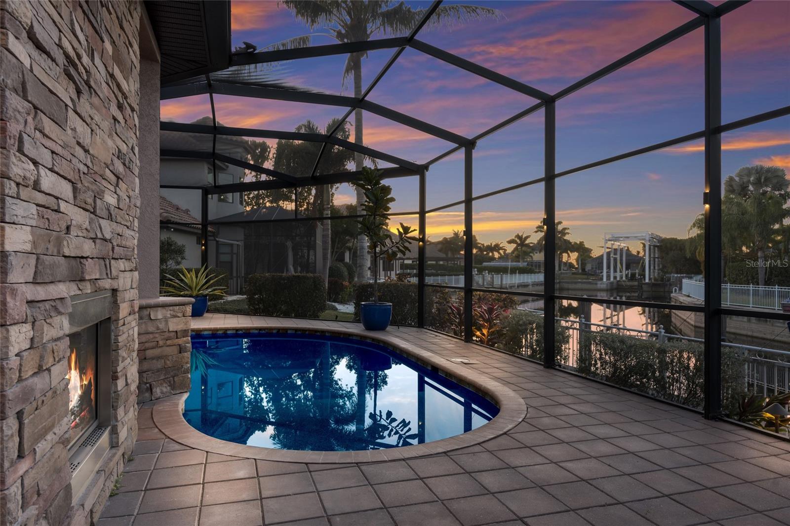 Details for 512 Mast Drive, BRADENTON, FL 34208