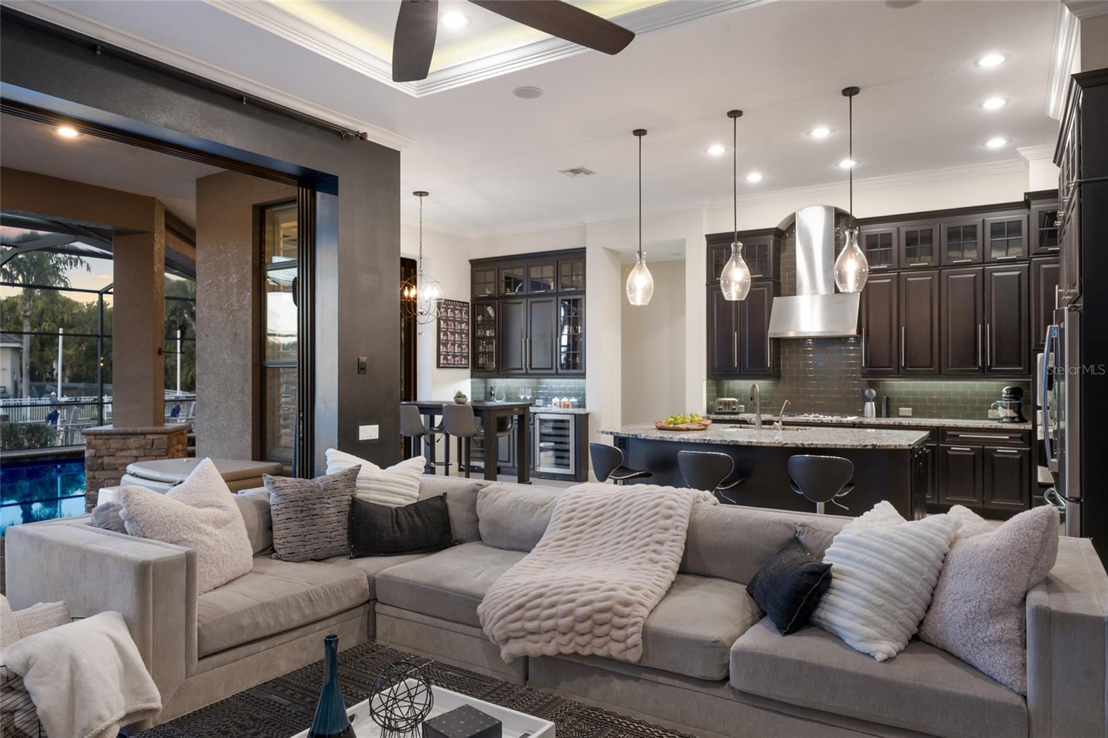 Image 15 of 71 For 512 Mast Drive