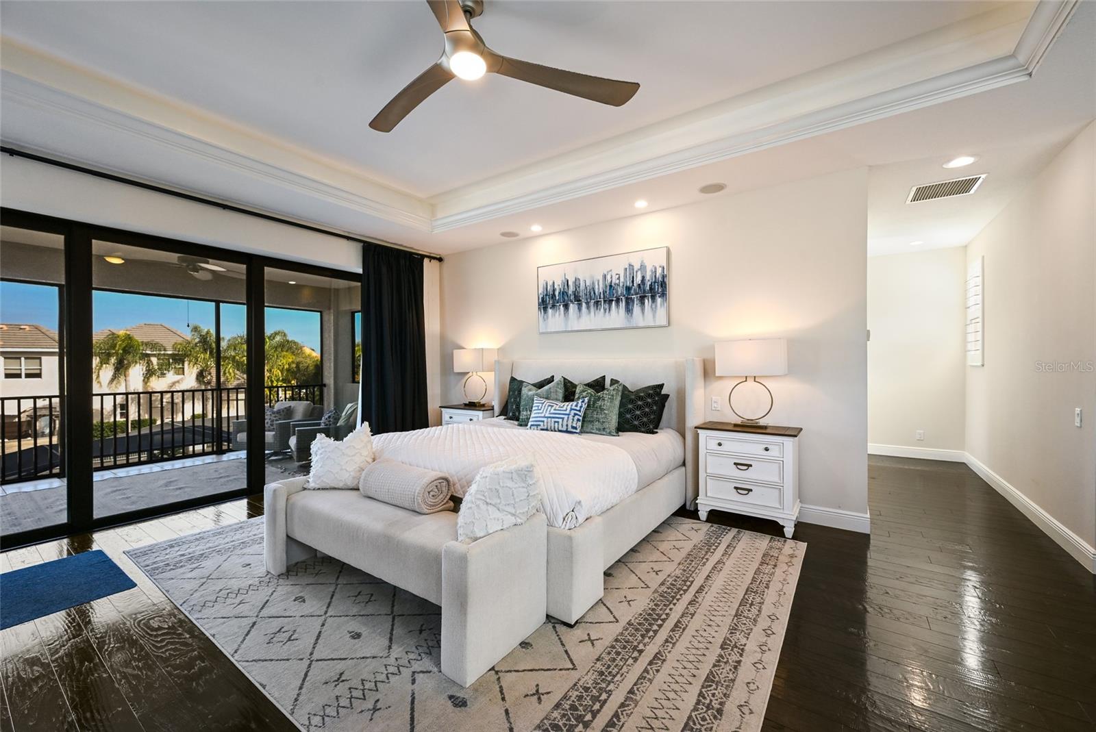 Image 28 of 71 For 512 Mast Drive