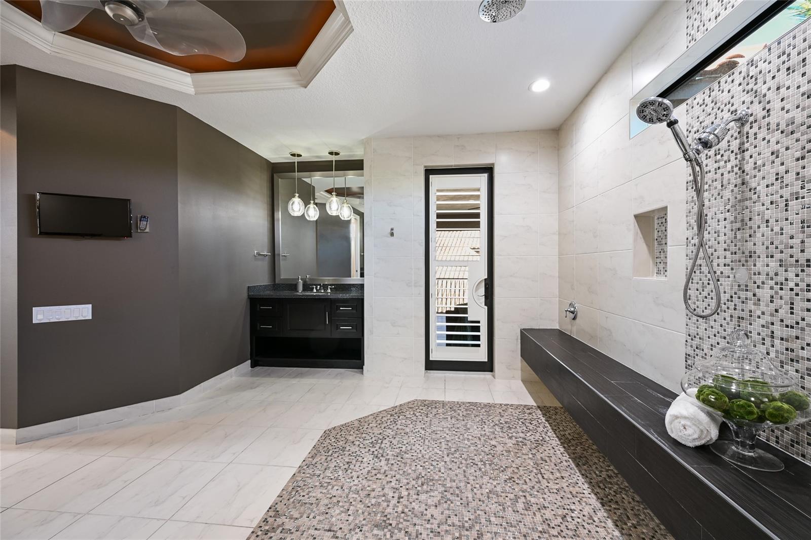 Image 33 of 71 For 512 Mast Drive