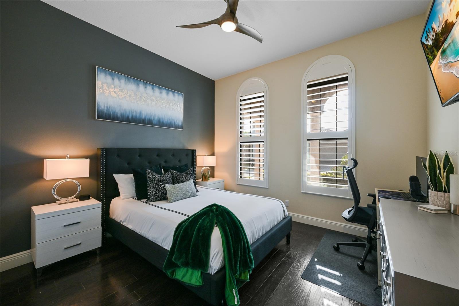 Image 38 of 71 For 512 Mast Drive