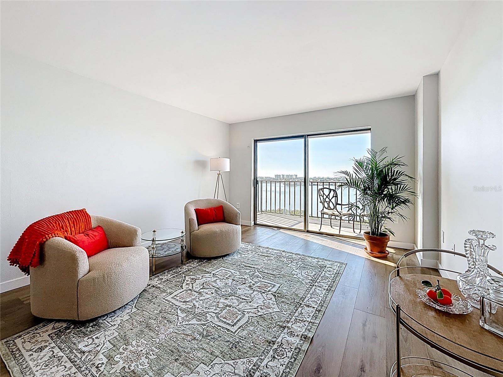 Image 18 of 62 For 7050 Sunset Drive S 912