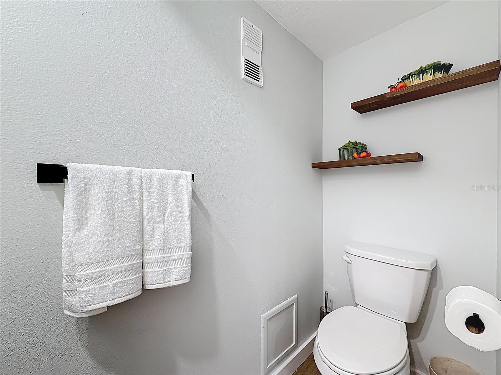 Image 23 of 62 For 7050 Sunset Drive S 912