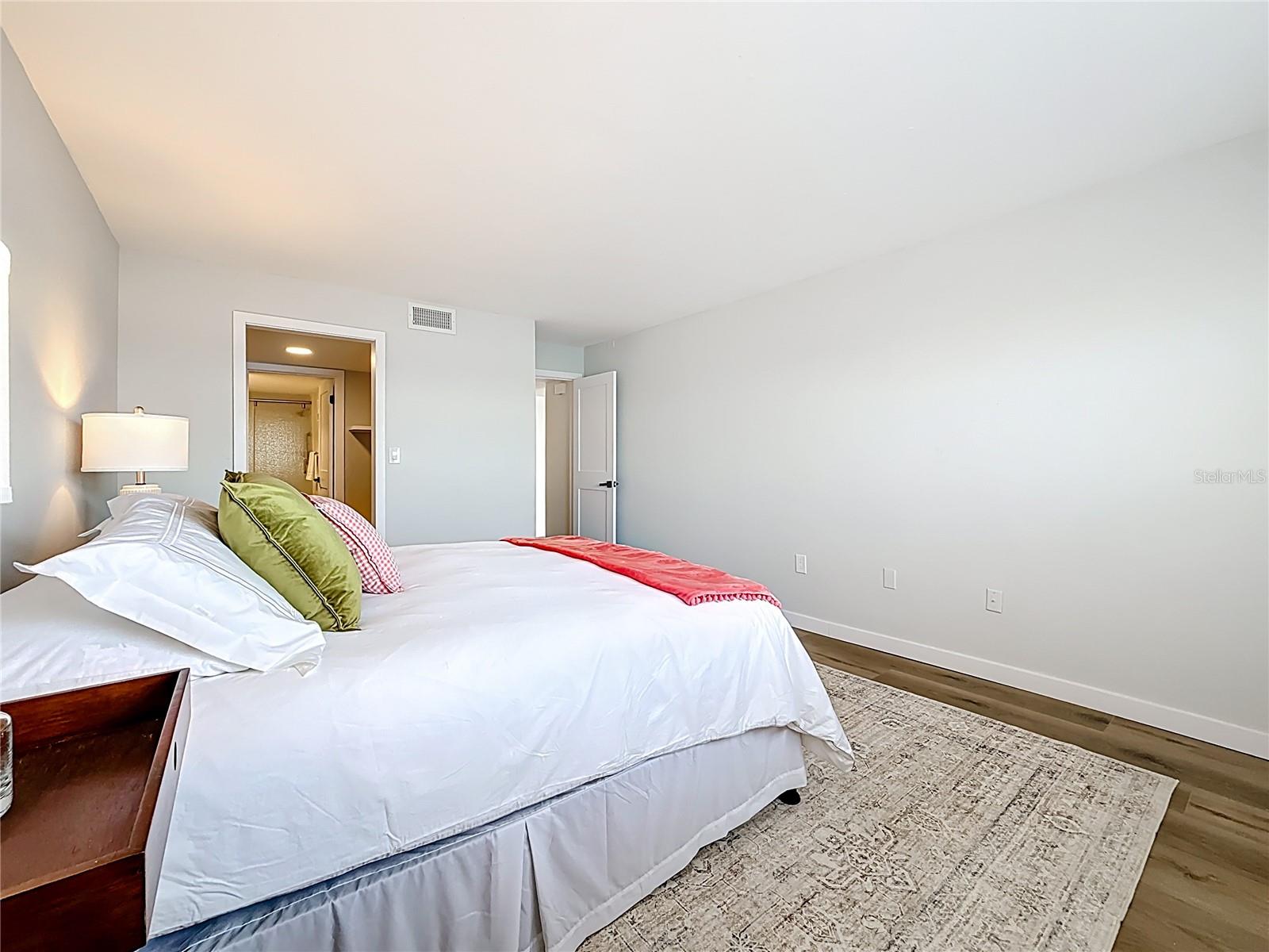 Image 28 of 62 For 7050 Sunset Drive S 912