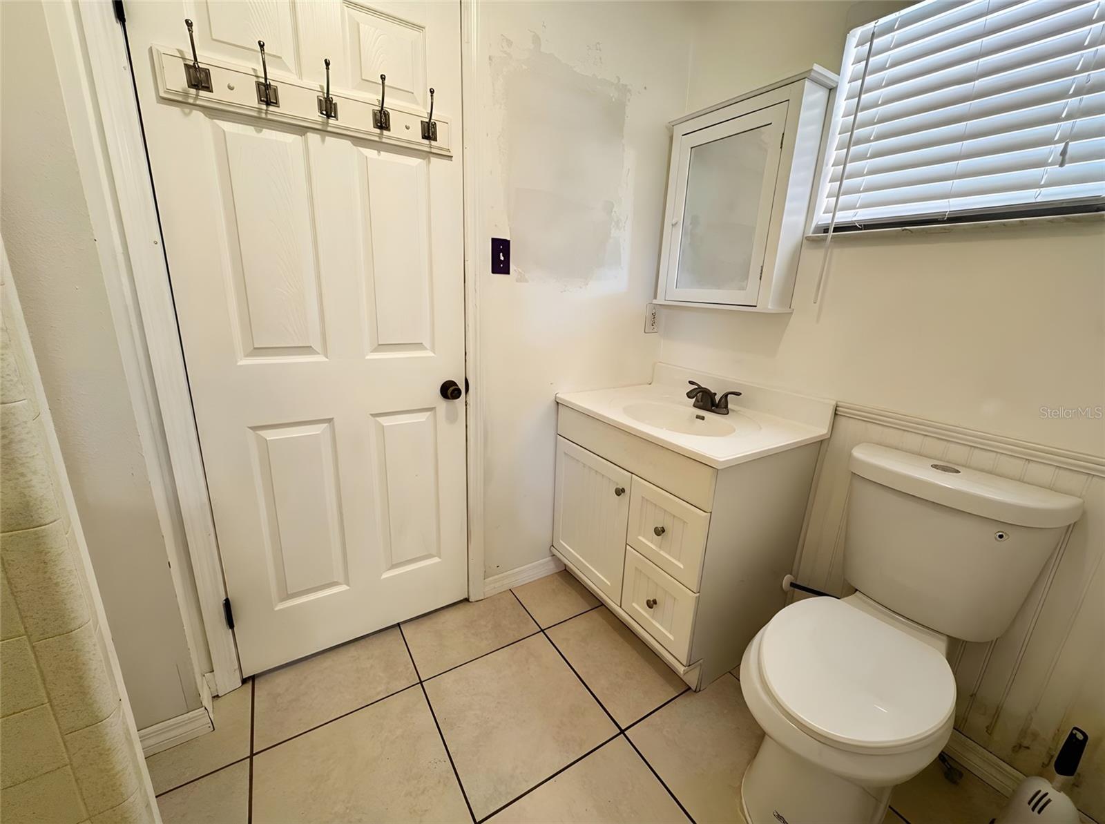 Image 13 of 22 For 12438 Poem Avenue