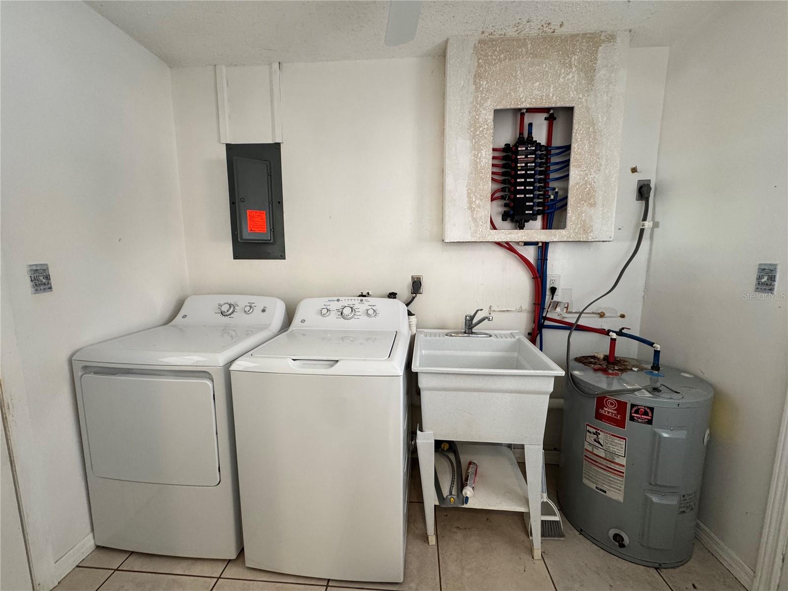 Image 15 of 22 For 12438 Poem Avenue