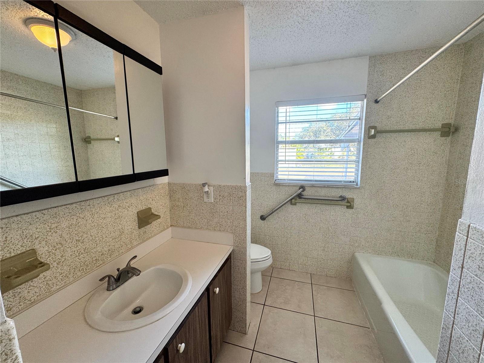 Image 9 of 22 For 12438 Poem Avenue