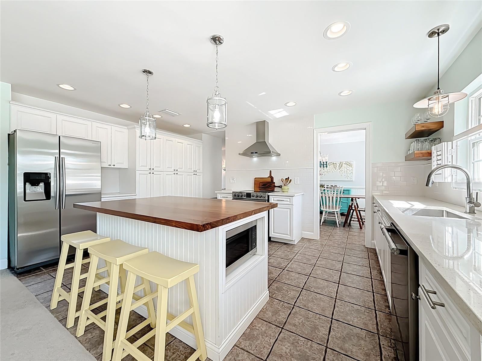 Image 33 of 91 For 7310 4th Avenue S