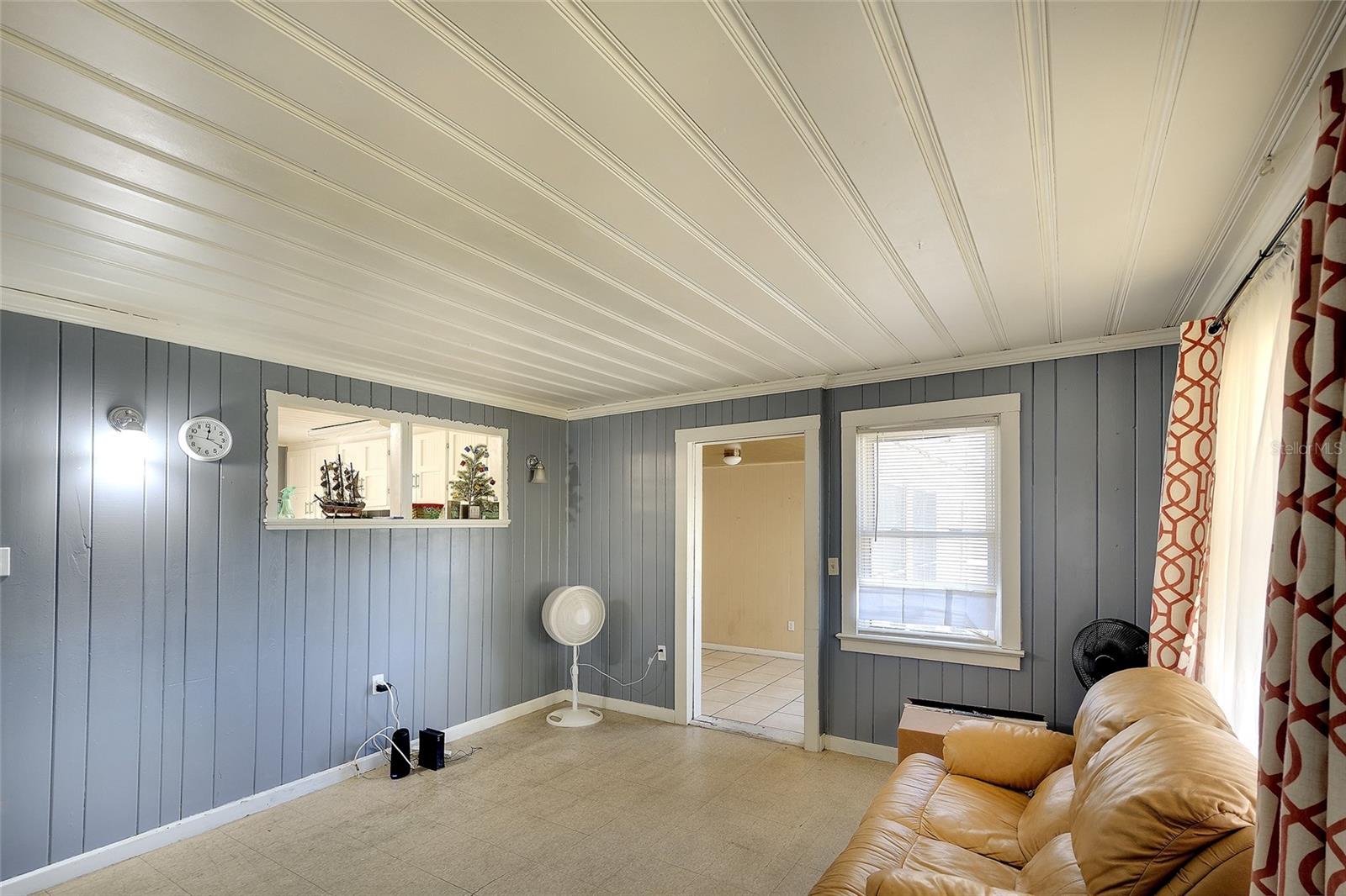 Image 10 of 34 For 2118 53rd Avenue W