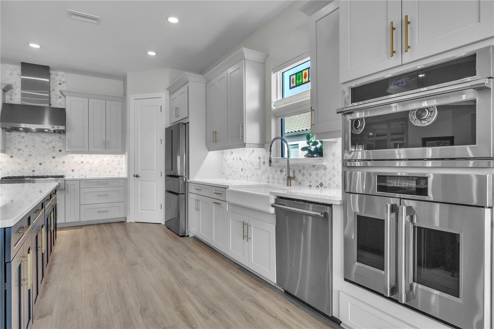 Image 30 of 100 For 3618 Santa Caterina Boulevard