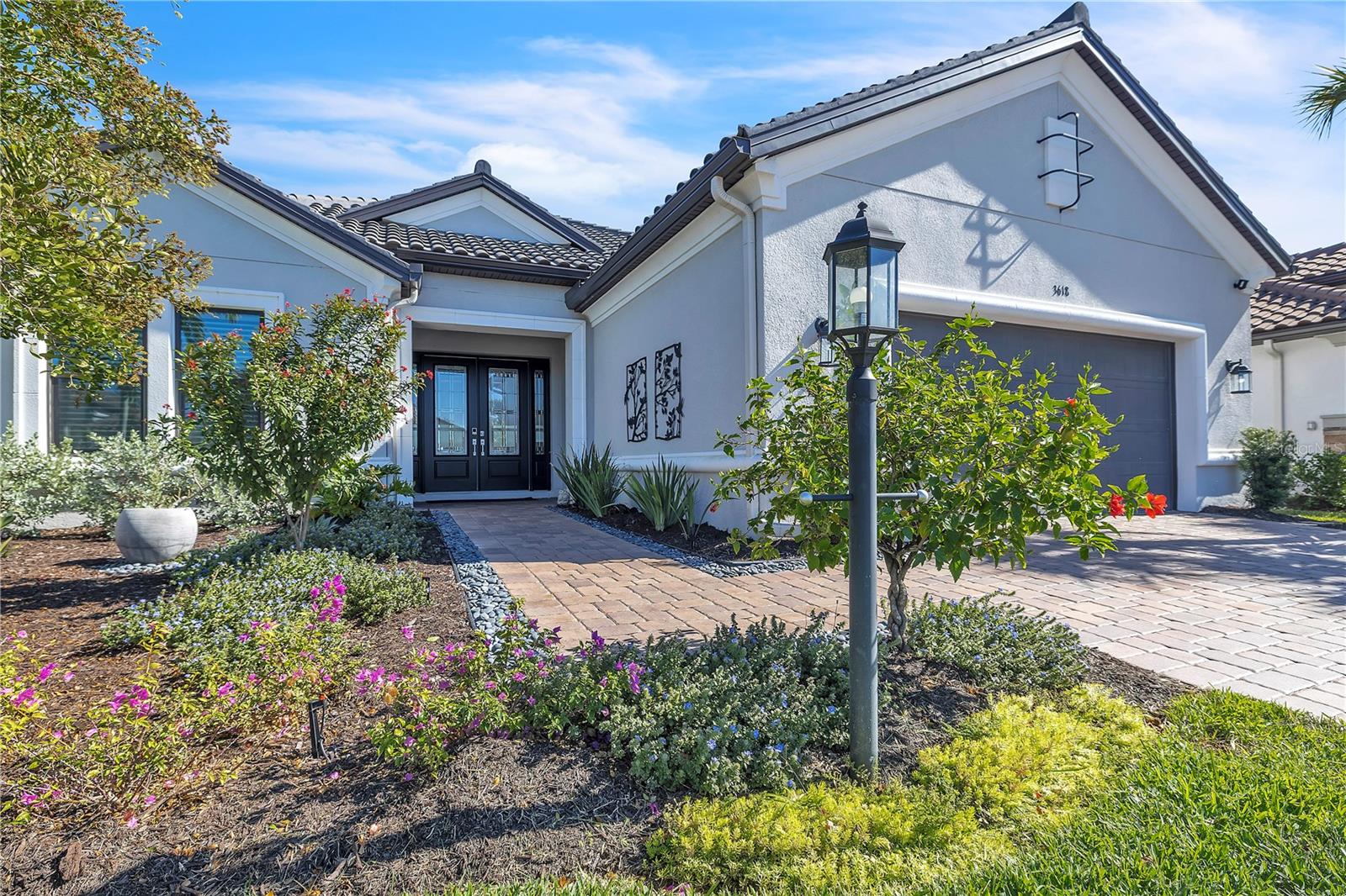 Image 4 of 100 For 3618 Santa Caterina Boulevard