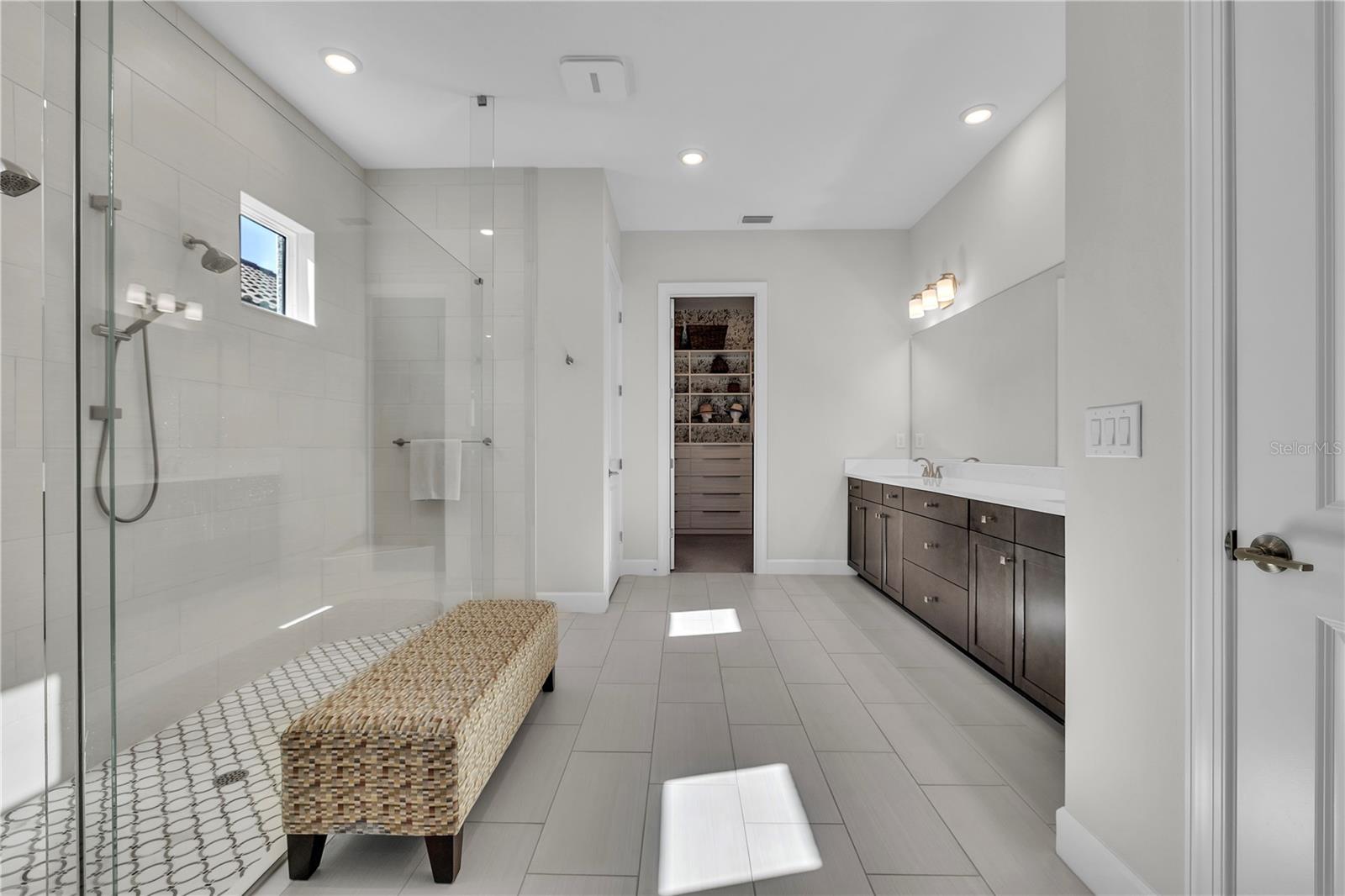 Image 41 of 100 For 3618 Santa Caterina Boulevard