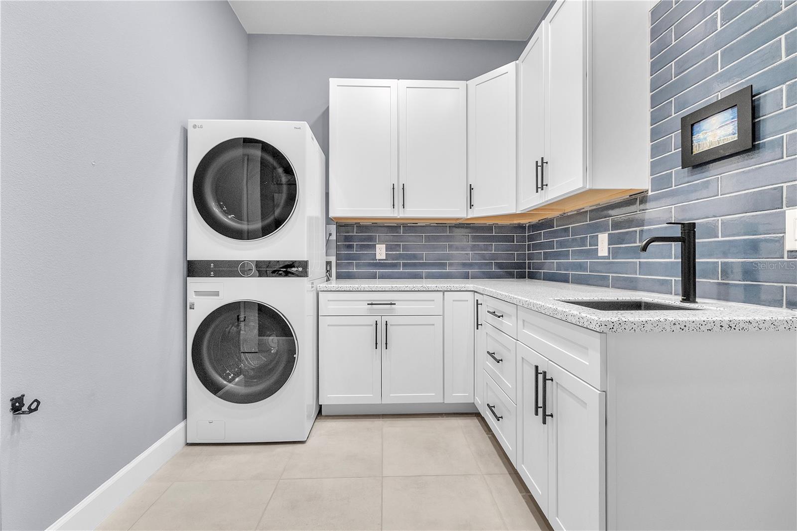 Image 59 of 100 For 3618 Santa Caterina Boulevard