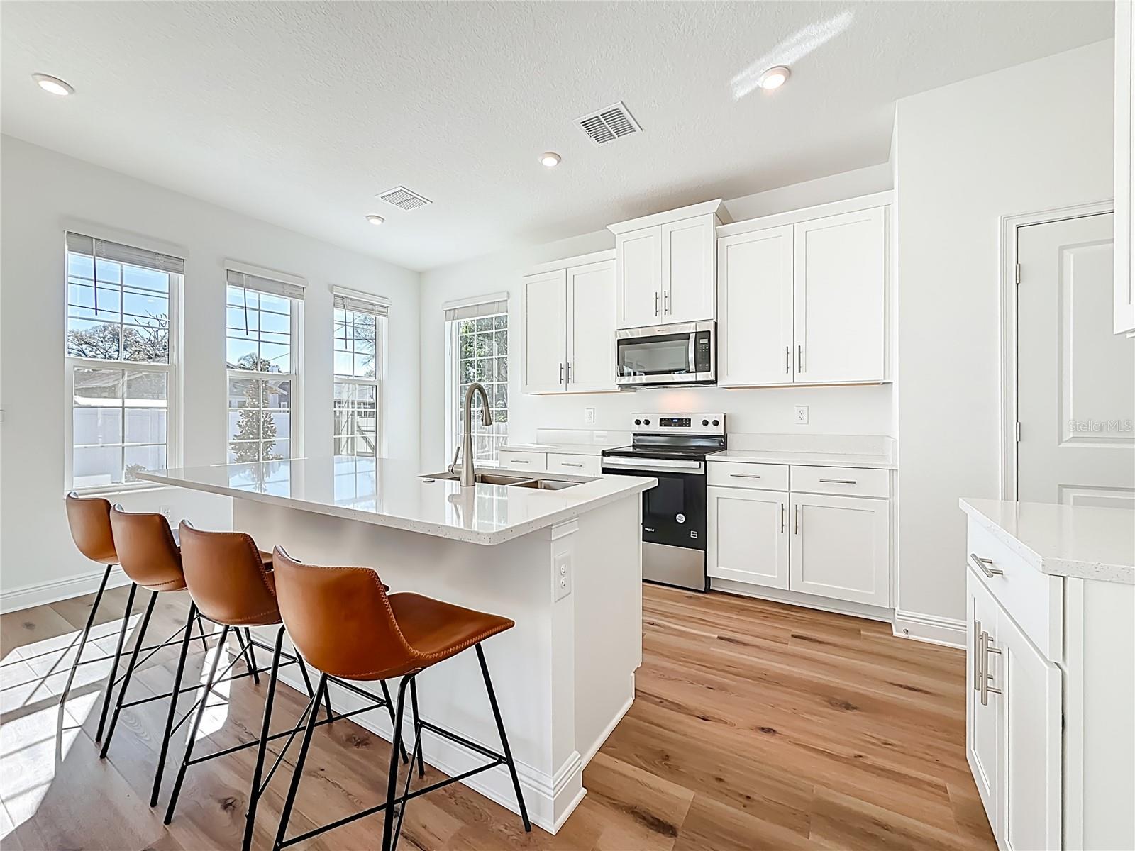 Image 11 of 80 For 1066 8th Avenue S