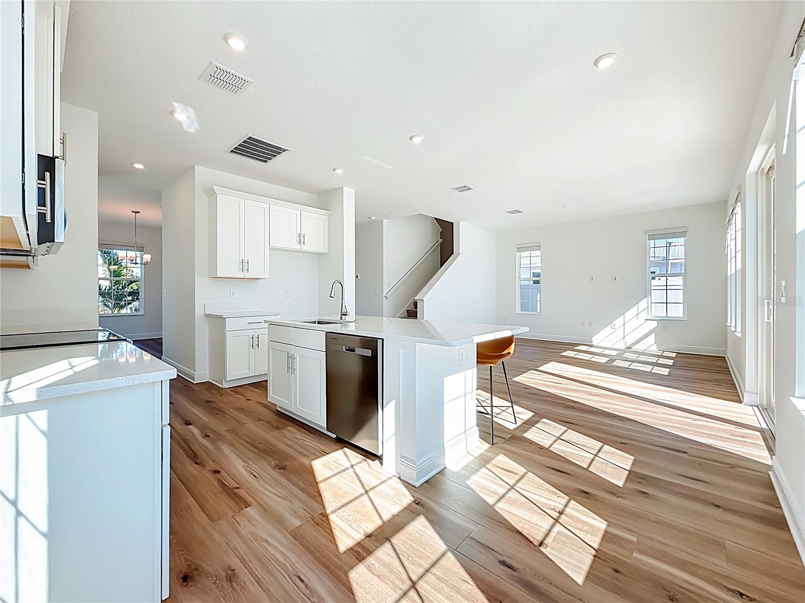 Image 16 of 80 For 1066 8th Avenue S