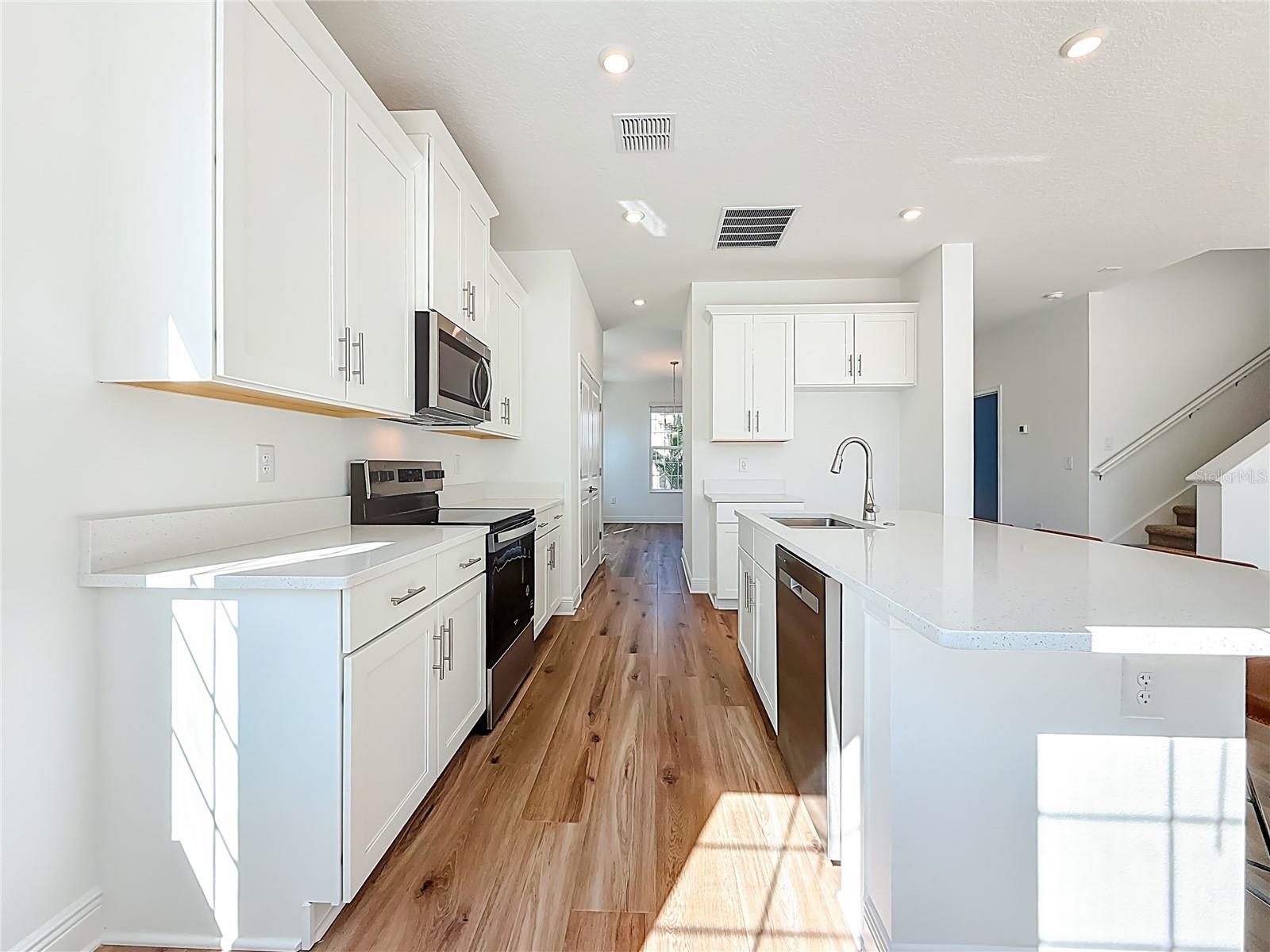 Image 17 of 80 For 1066 8th Avenue S