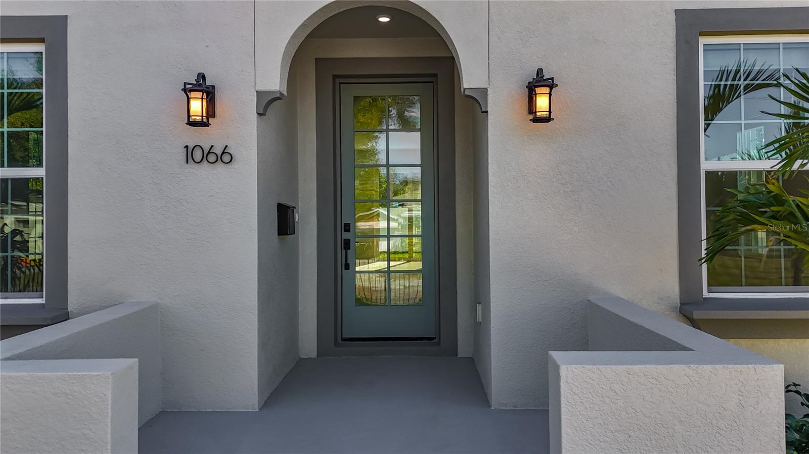 Image 5 of 80 For 1066 8th Avenue S