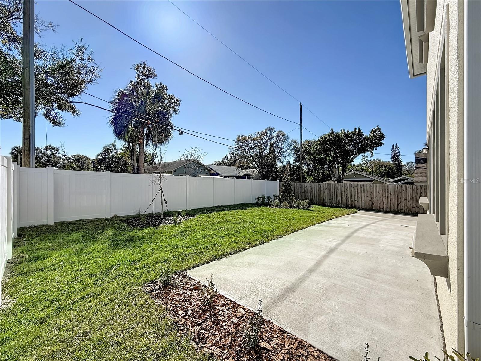 Image 70 of 80 For 1066 8th Avenue S