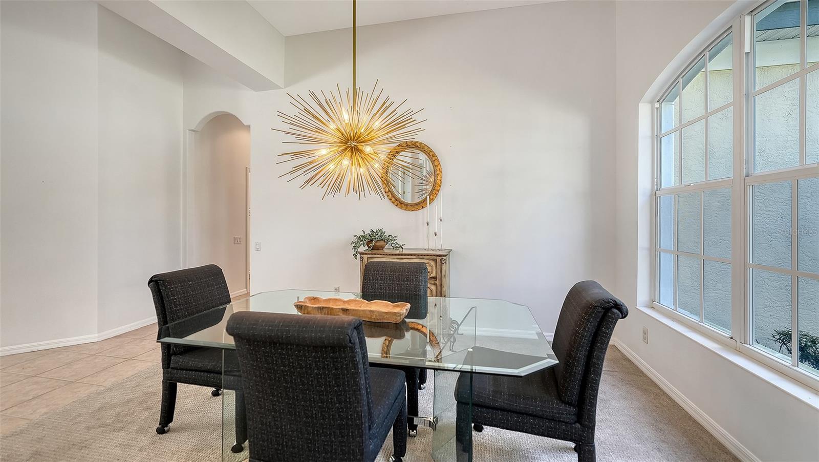 Image 15 of 38 For 9506 Royal Calcutta Place