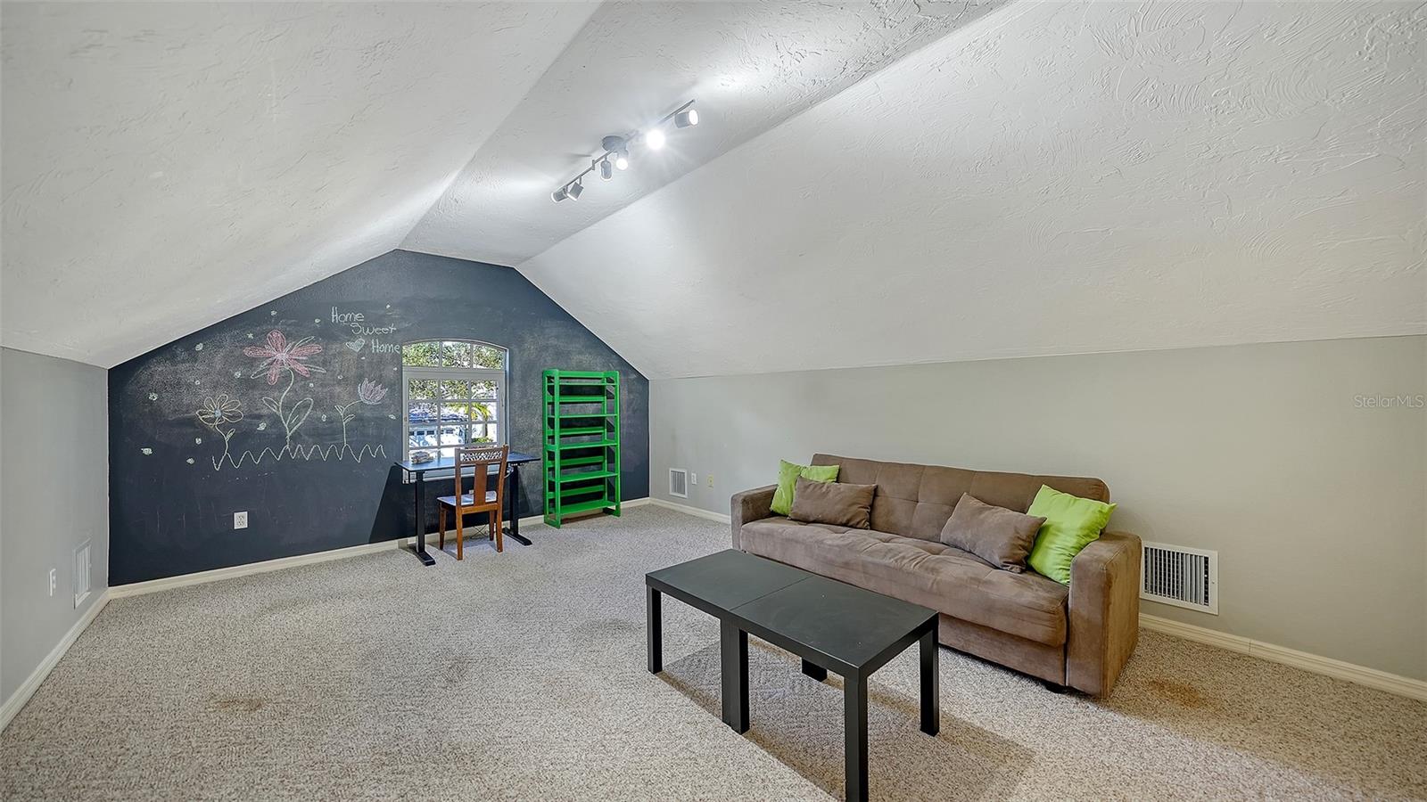 Image 30 of 38 For 9506 Royal Calcutta Place