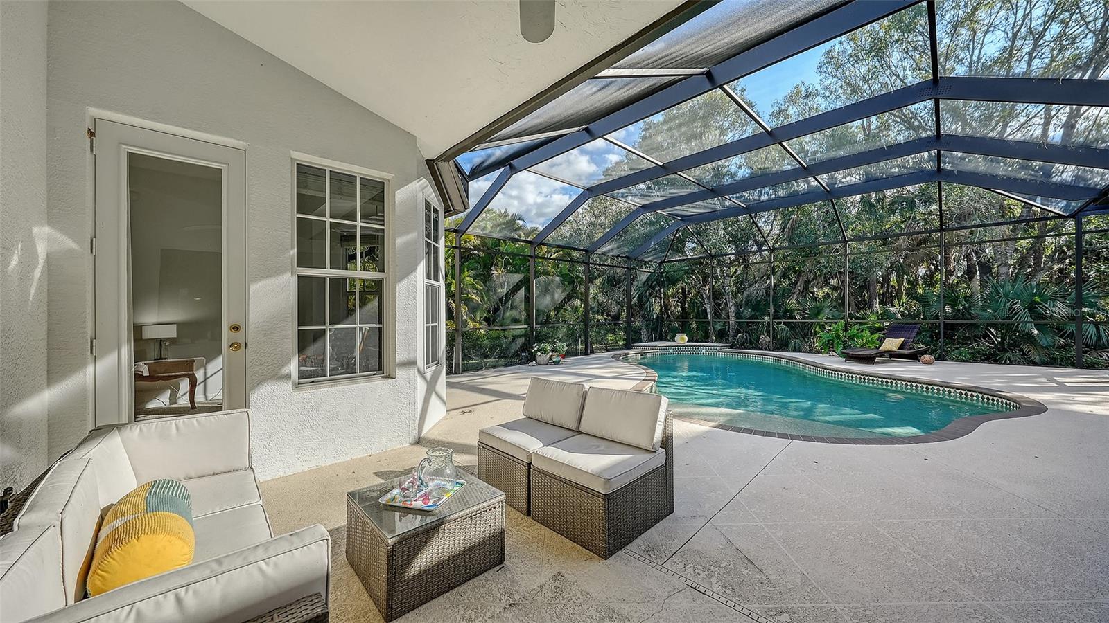 Image 31 of 38 For 9506 Royal Calcutta Place