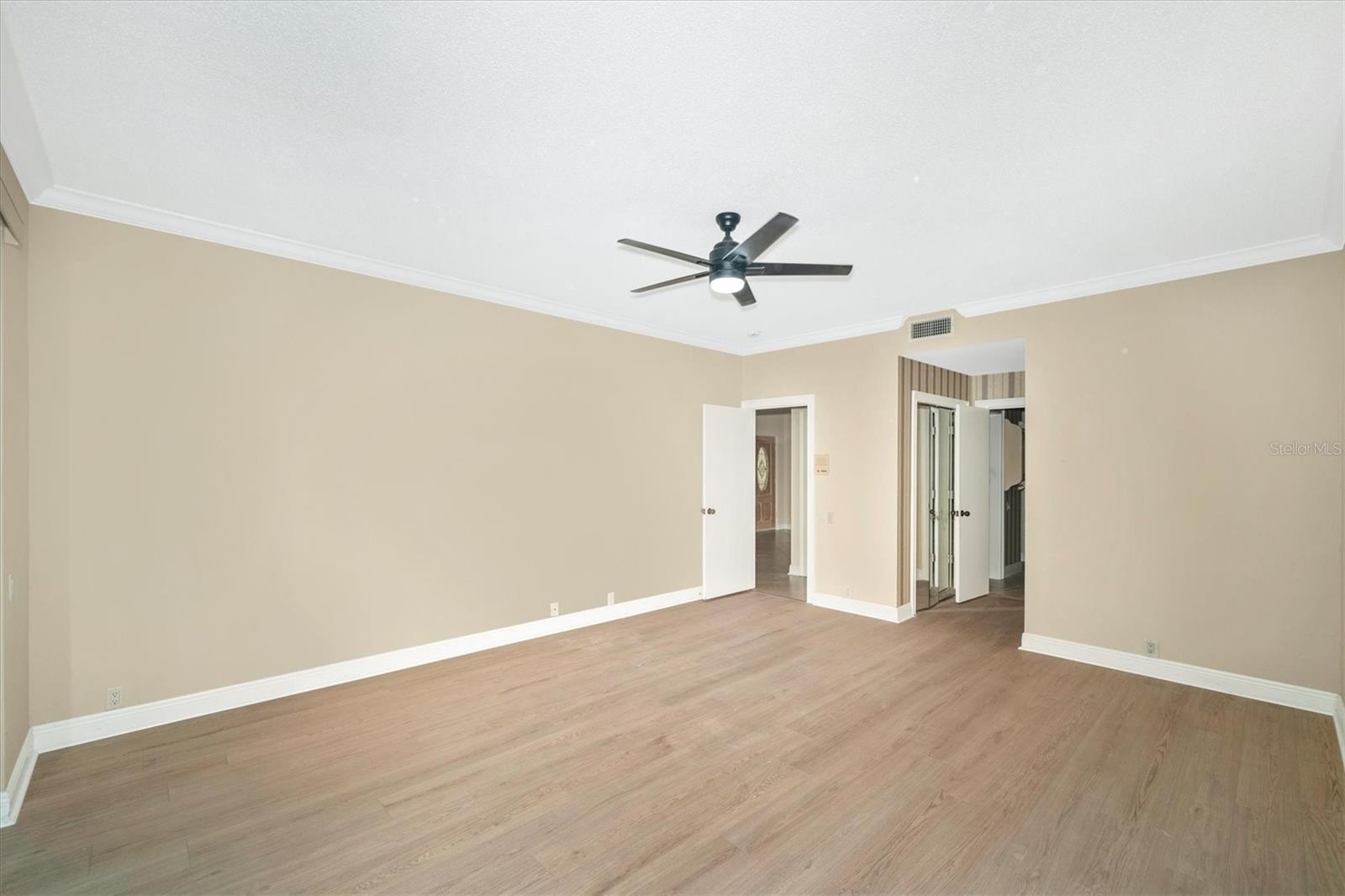 Image 30 of 55 For 7669 Fairway Woods Drive 704