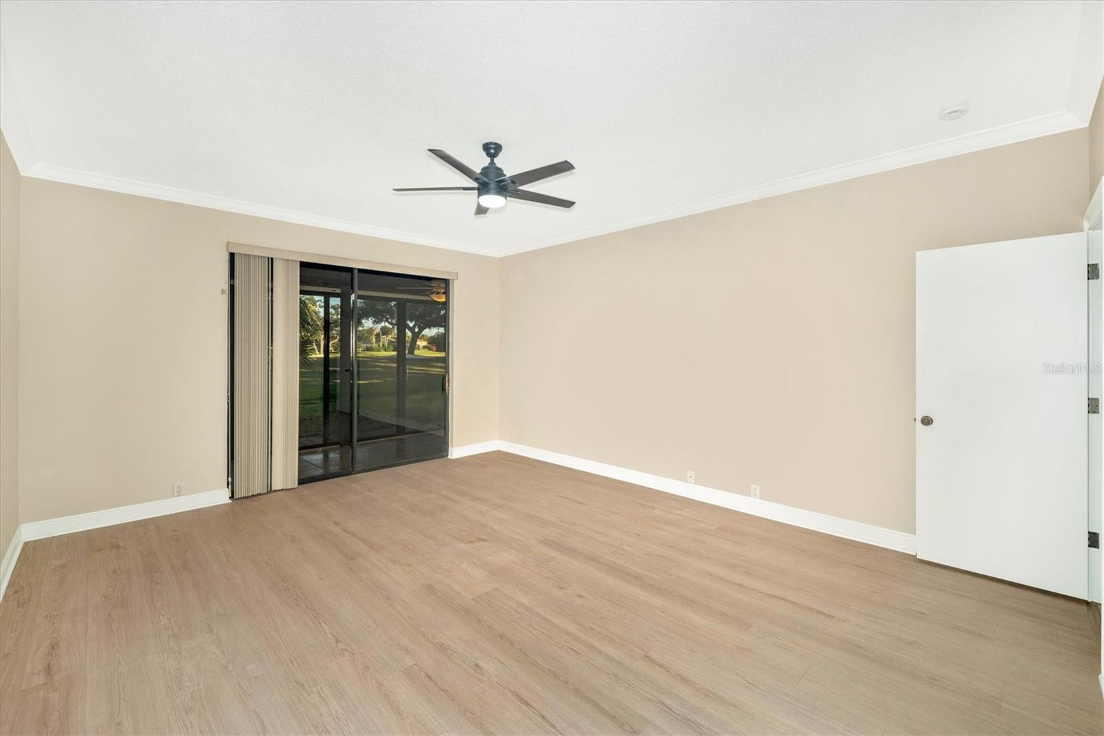 Image 31 of 55 For 7669 Fairway Woods Drive 704