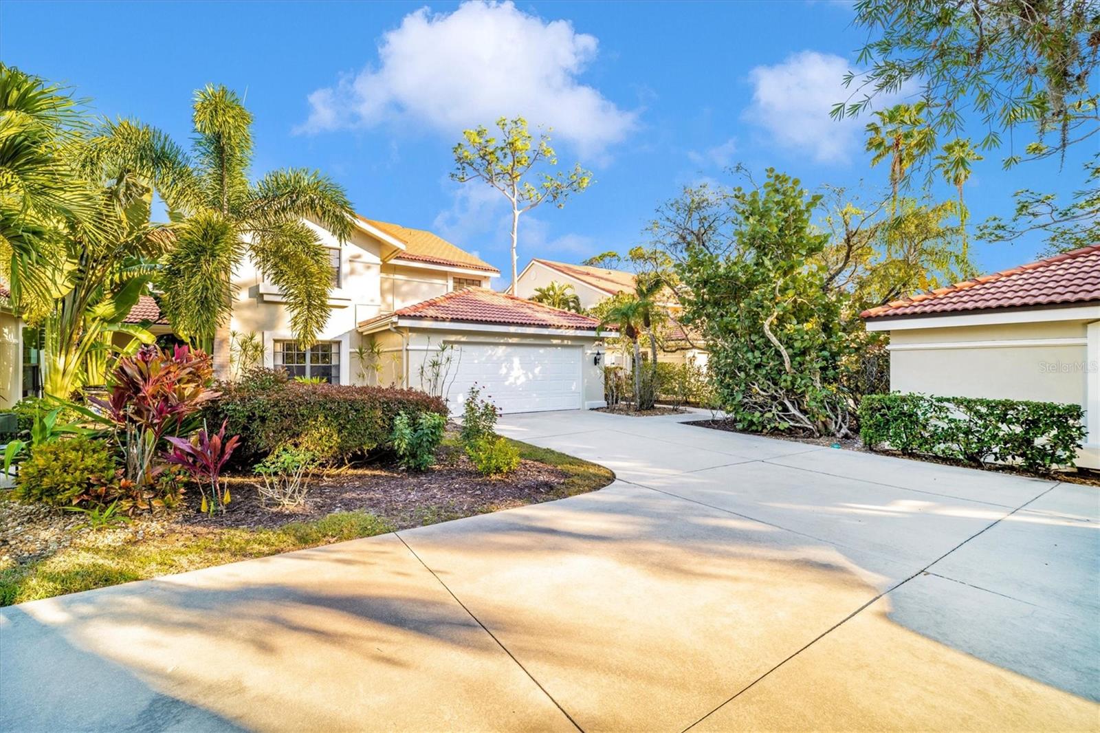 Image 45 of 55 For 7669 Fairway Woods Drive 704