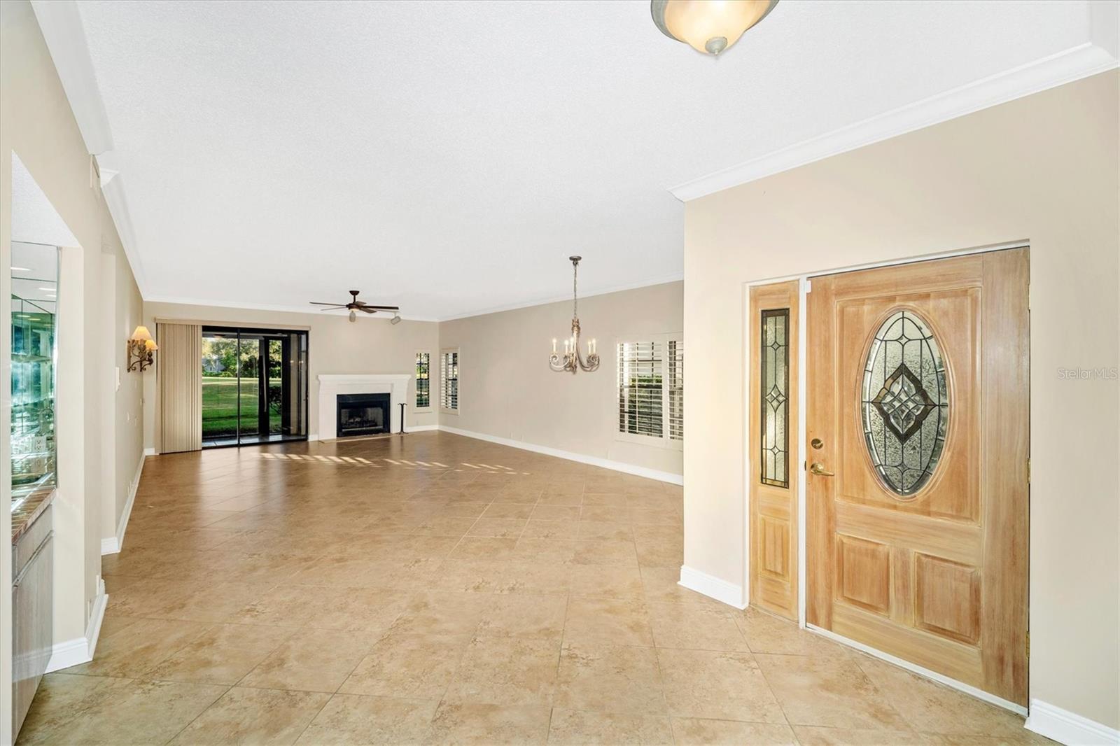 Image 9 of 55 For 7669 Fairway Woods Drive 704