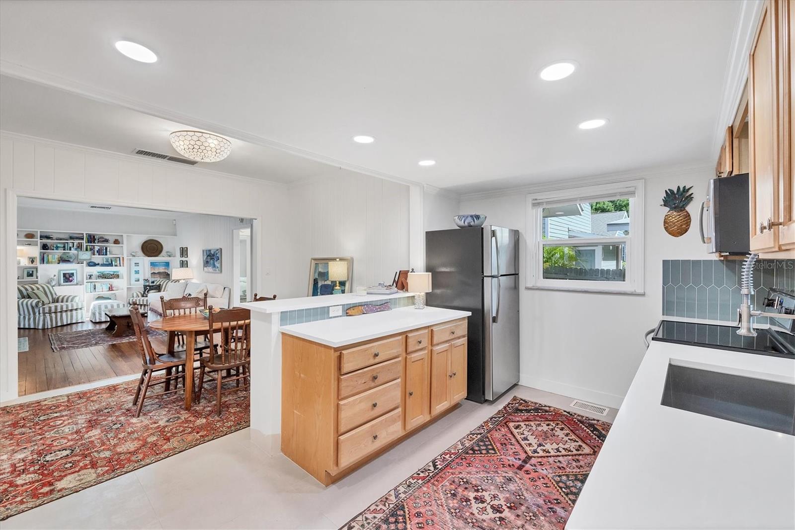 Image 12 of 26 For 3734 Iroquois Avenue