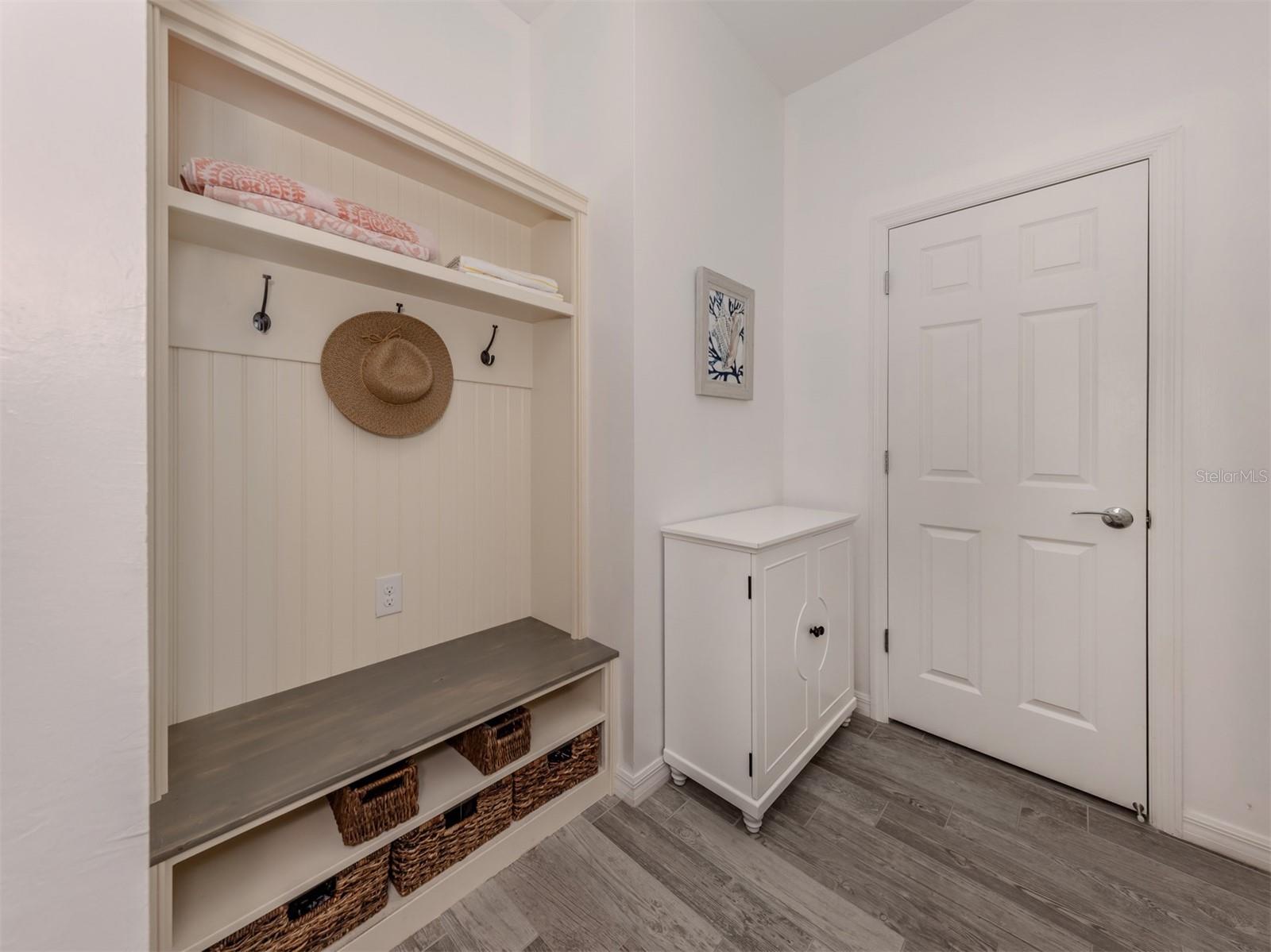 Image 13 of 43 For 13678 Yelma Street