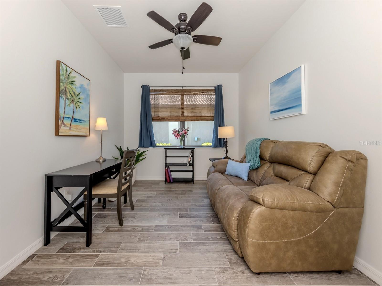 Image 14 of 43 For 13678 Yelma Street